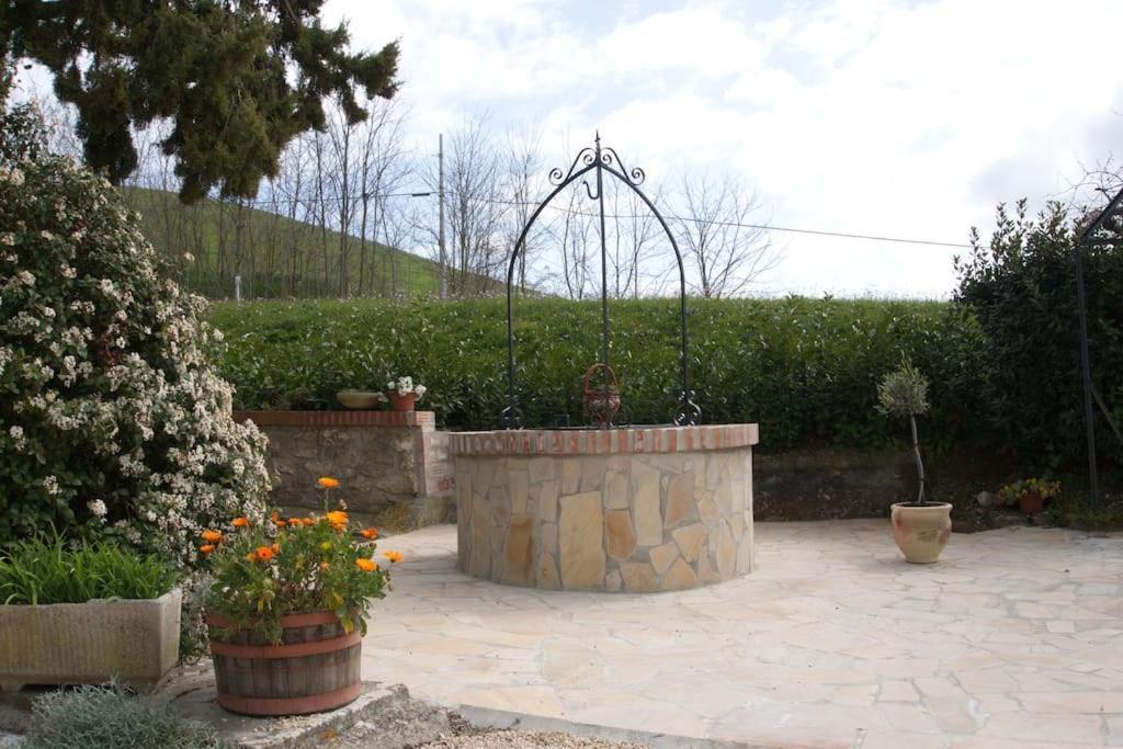Casa Vacanze Podere San Giusto 볼테라 외부 사진