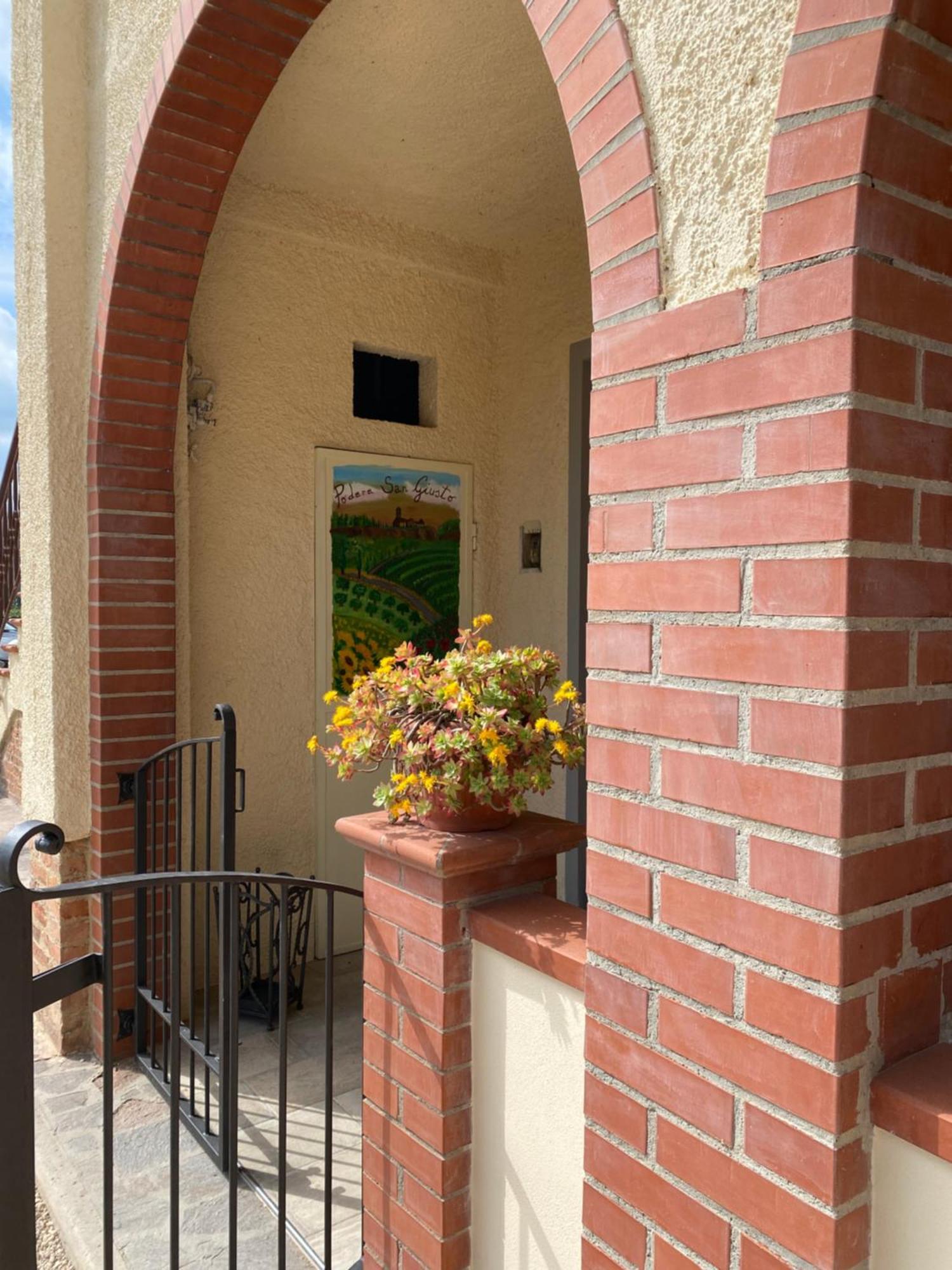 Casa Vacanze Podere San Giusto 볼테라 외부 사진